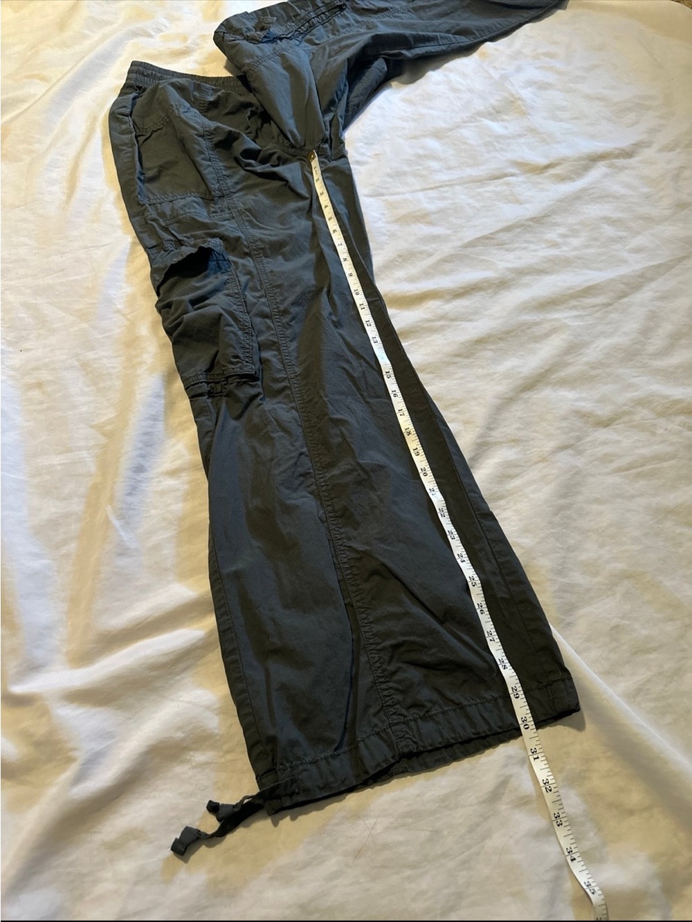 Aerie Charcoal Gray Cargo Pants Sz M - Picture 5 of 8